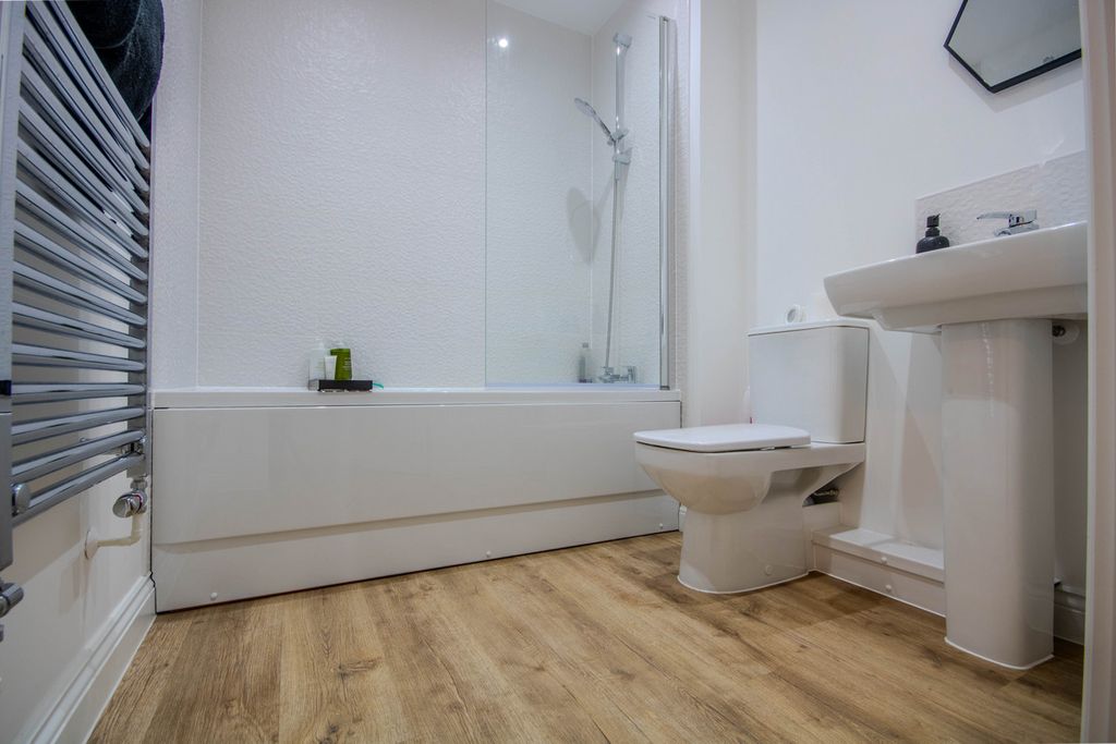 Additional image 9 of 1 bed flat for saleChartist Rise, Blackwood NP12