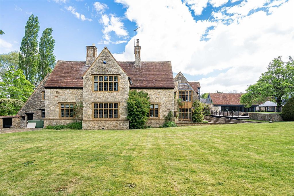 Additional image 14 of 7 bed property for sale34 Bell Lane, Syresham, Brackley NN13