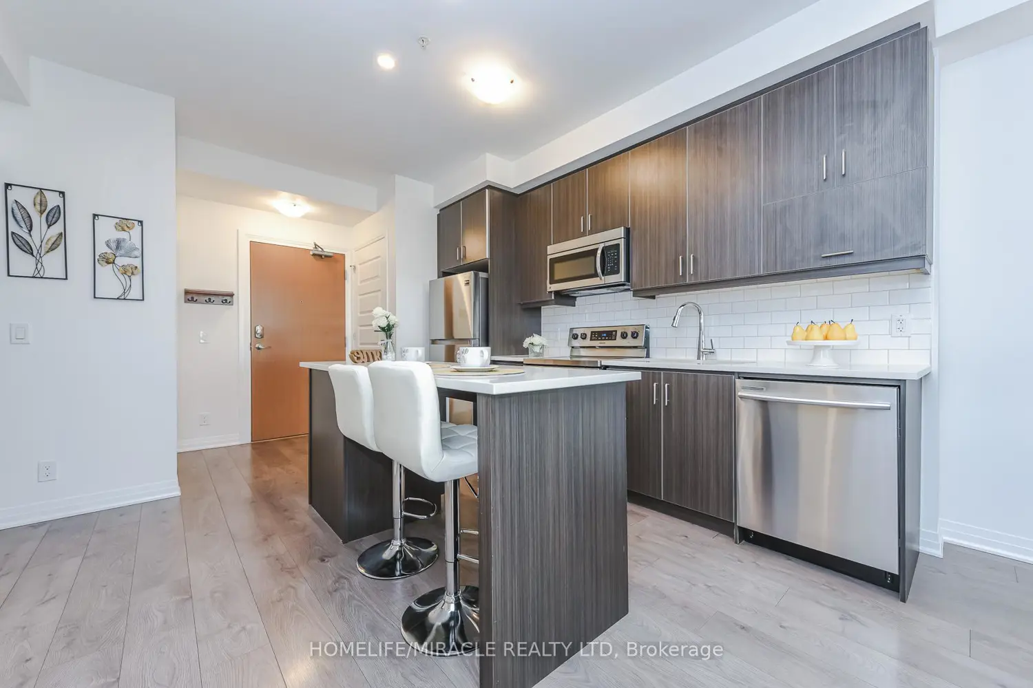 Additional image 12 of 1105 Leger Way 421