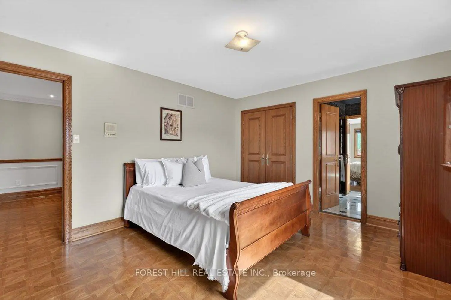 162 Codsell Avenue photo 5