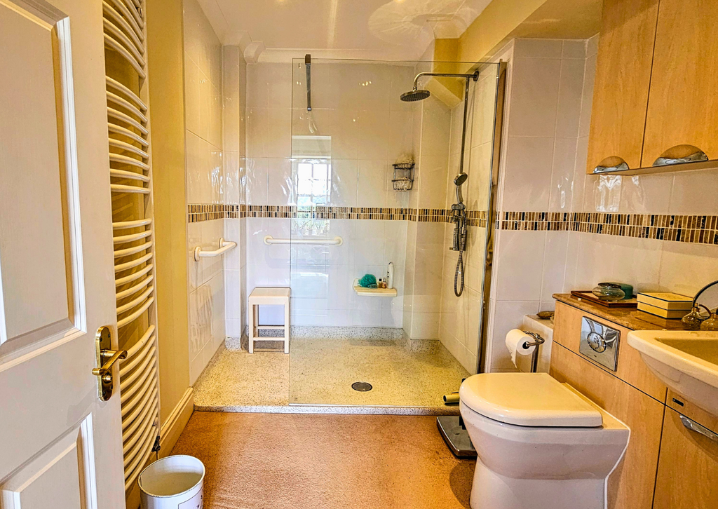 Additional image 9 of 2 bed flat for saleCrane Bridge Road, Salisbury SP2
