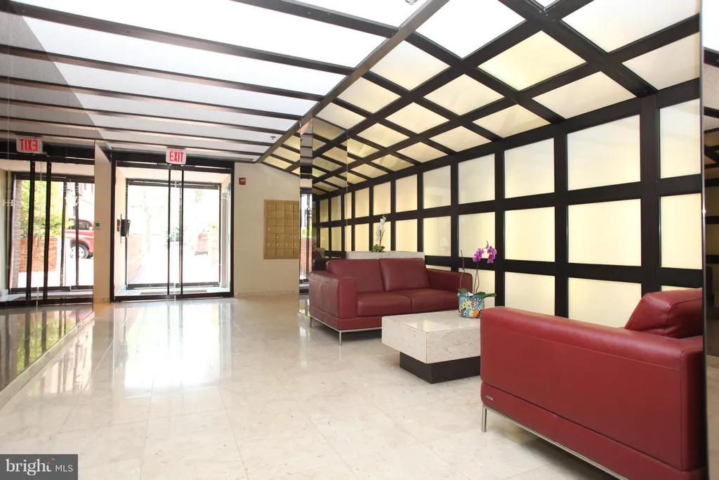 Additional image 14 of 1045 31st Street NW Unit 205, Washington, DC 20007