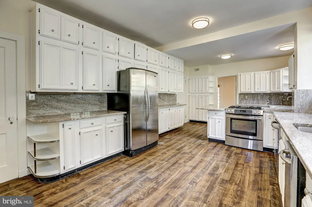 Additional image 9 of 2701 32nd Street NW, Washington, DC 20008