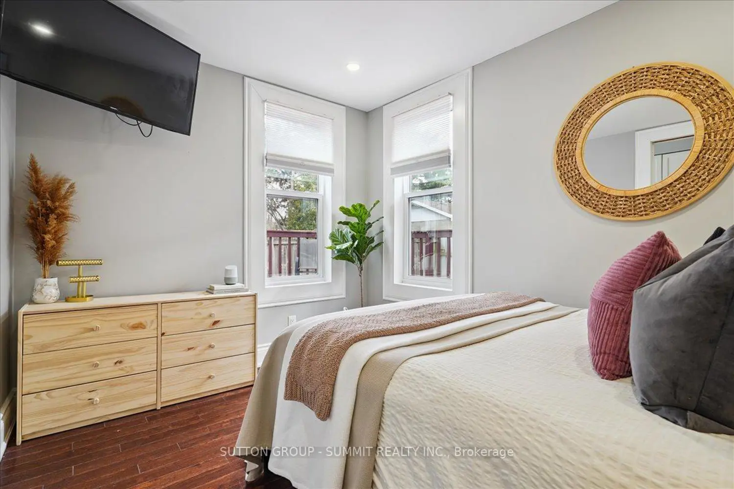 Additional image 10 of 32 Allan Avenue