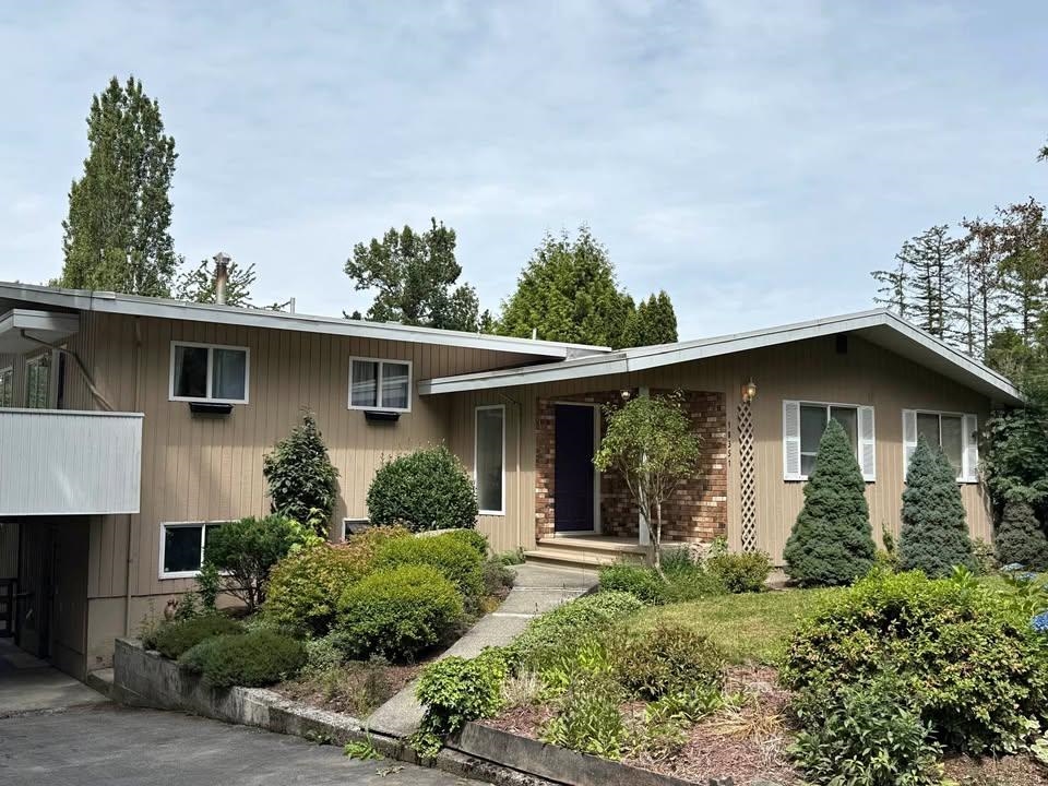 18351 74 Avenue, Surrey, BC, V4N 6C1