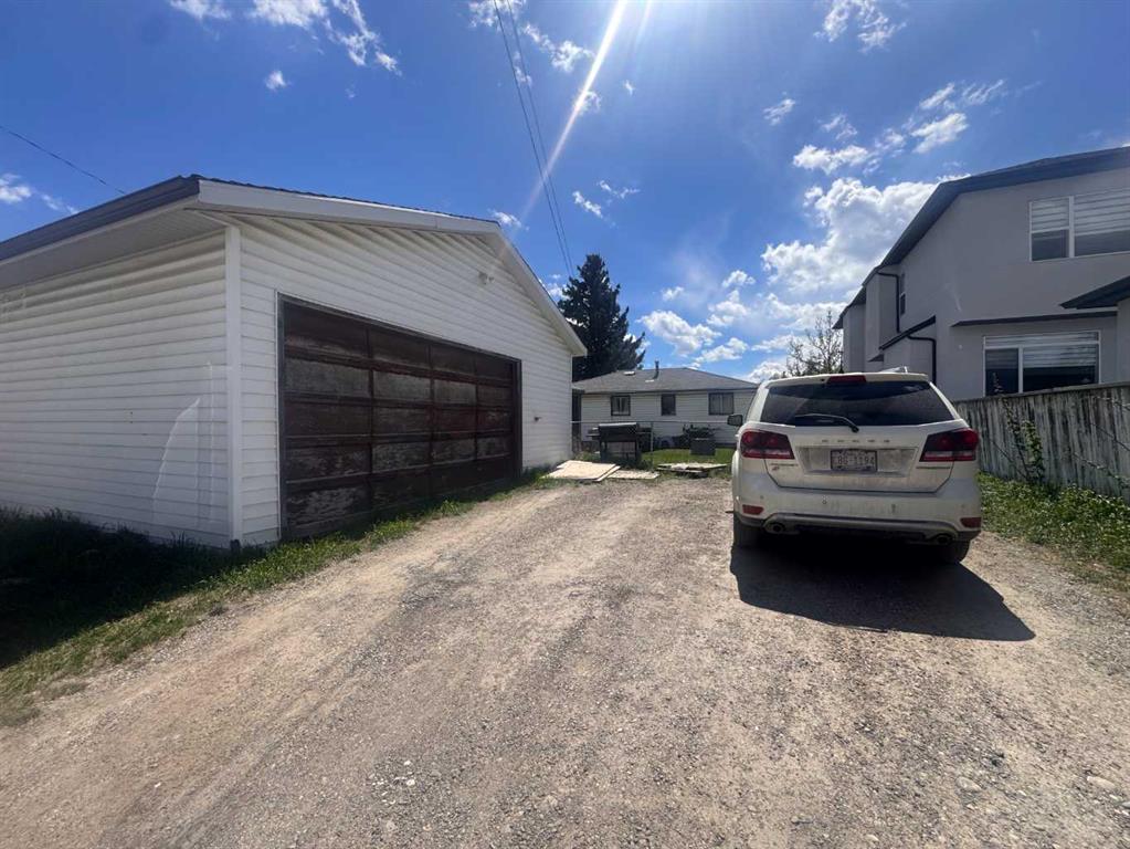 Additional image 2 of 8132 Bowness Road NW, Calgary, AB, t3b0h6