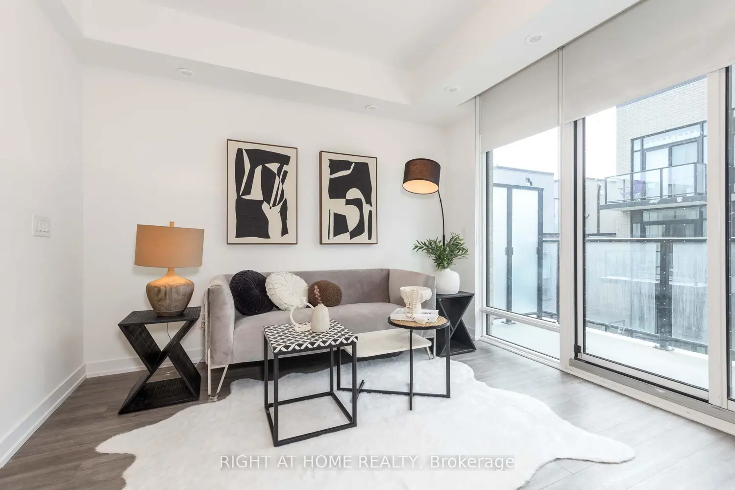 871 Sheppard Avenue 33 photo 4