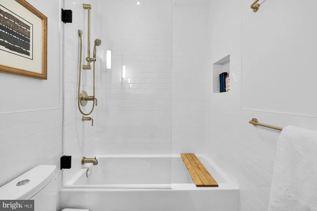 Additional image 45 of 810 North Carolina Avenue SE, Washington, DC 20003