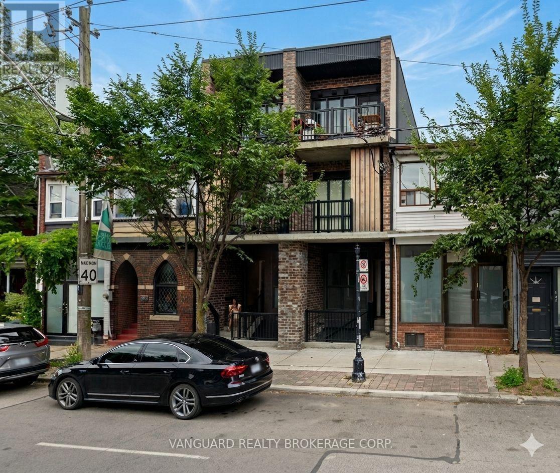 3RD FLOOR - 984 DOVERCOURT ROAD