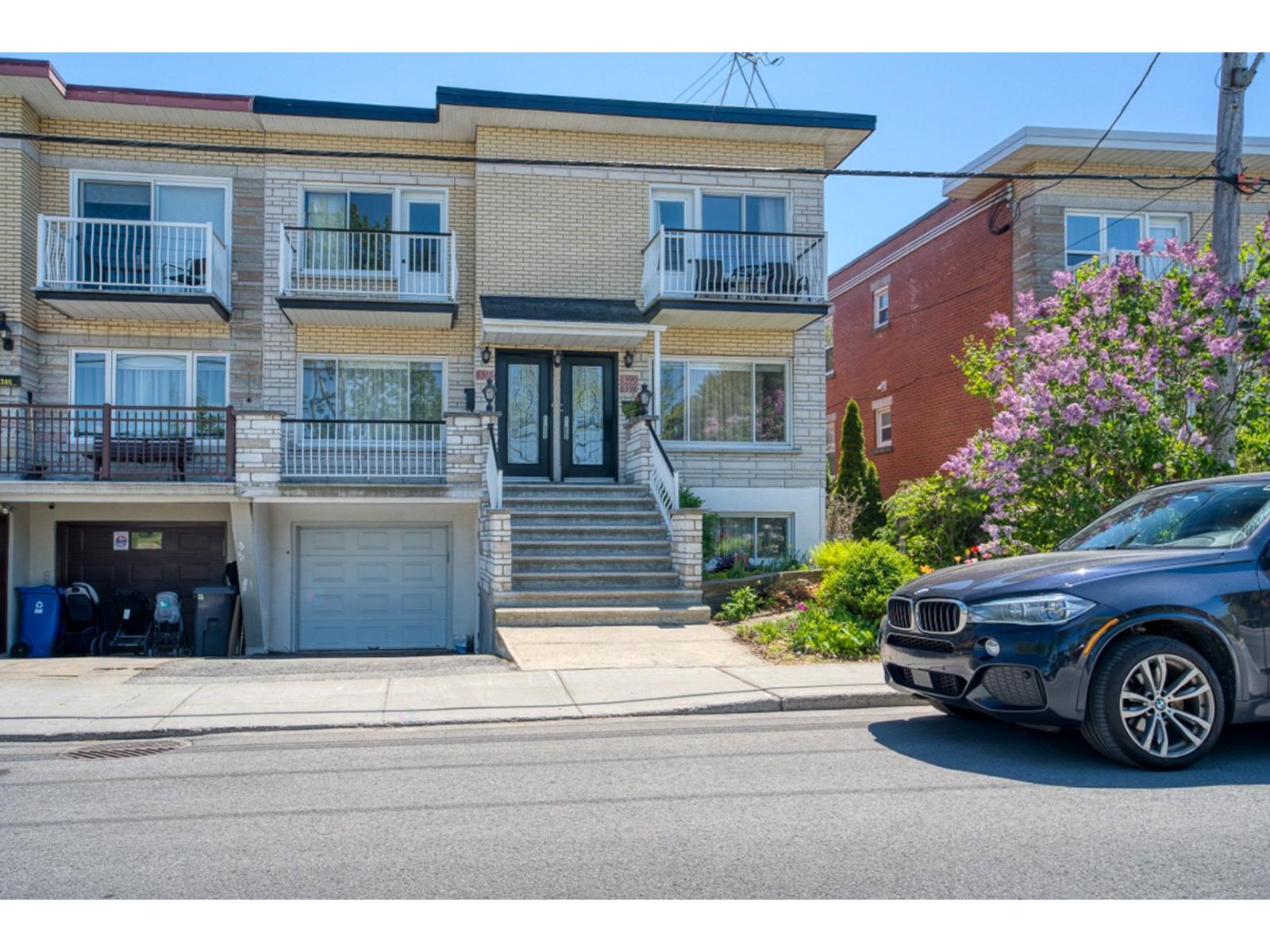 8390 Rue Centrale