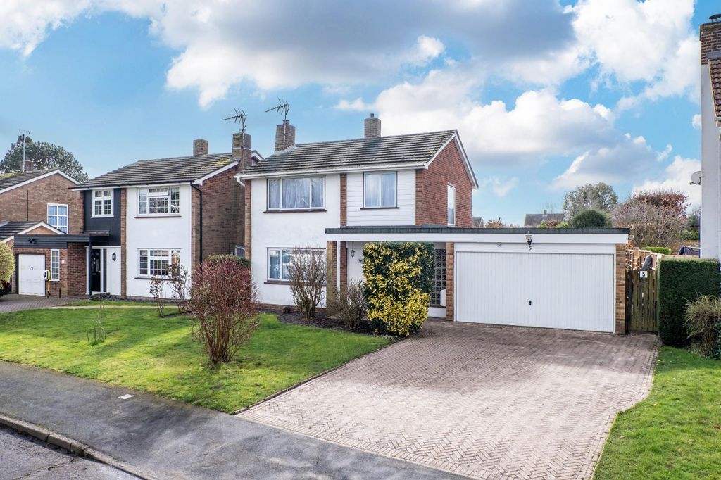 3 bed detached house for saleWarwick Gardens, Meopham DA13