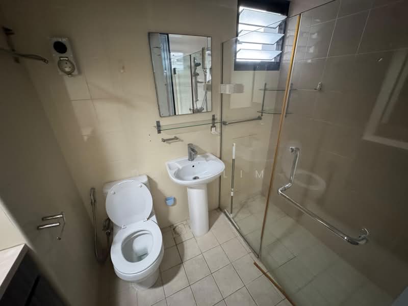 Additional image 4 of 219D Bedok Central
