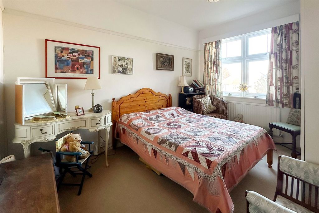 Additional image 9 of 2 bed flat for saleThe Grangeway, Rustington, Littlehampton, West Sussex BN16
