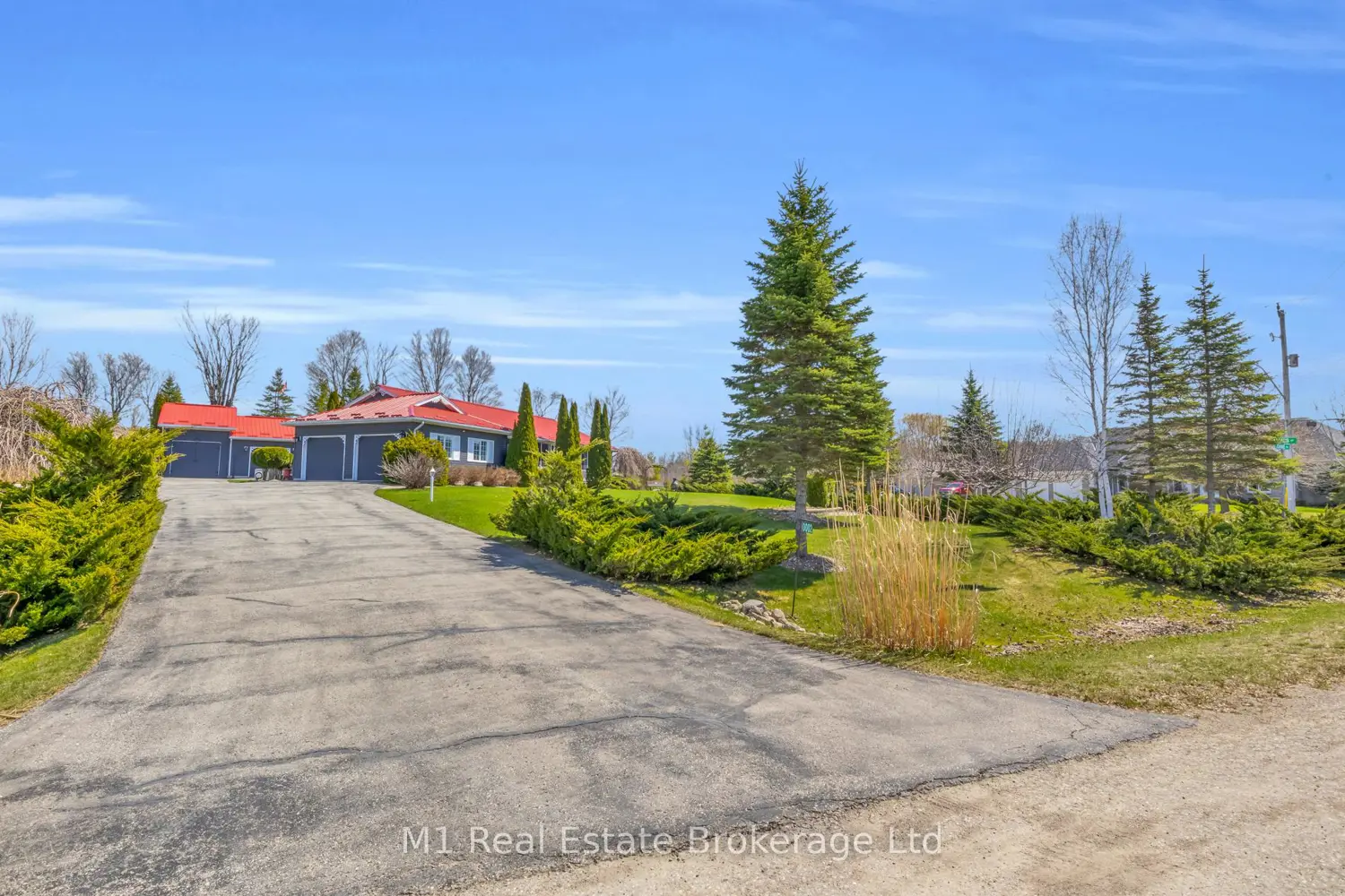 2 Joanne Crescent