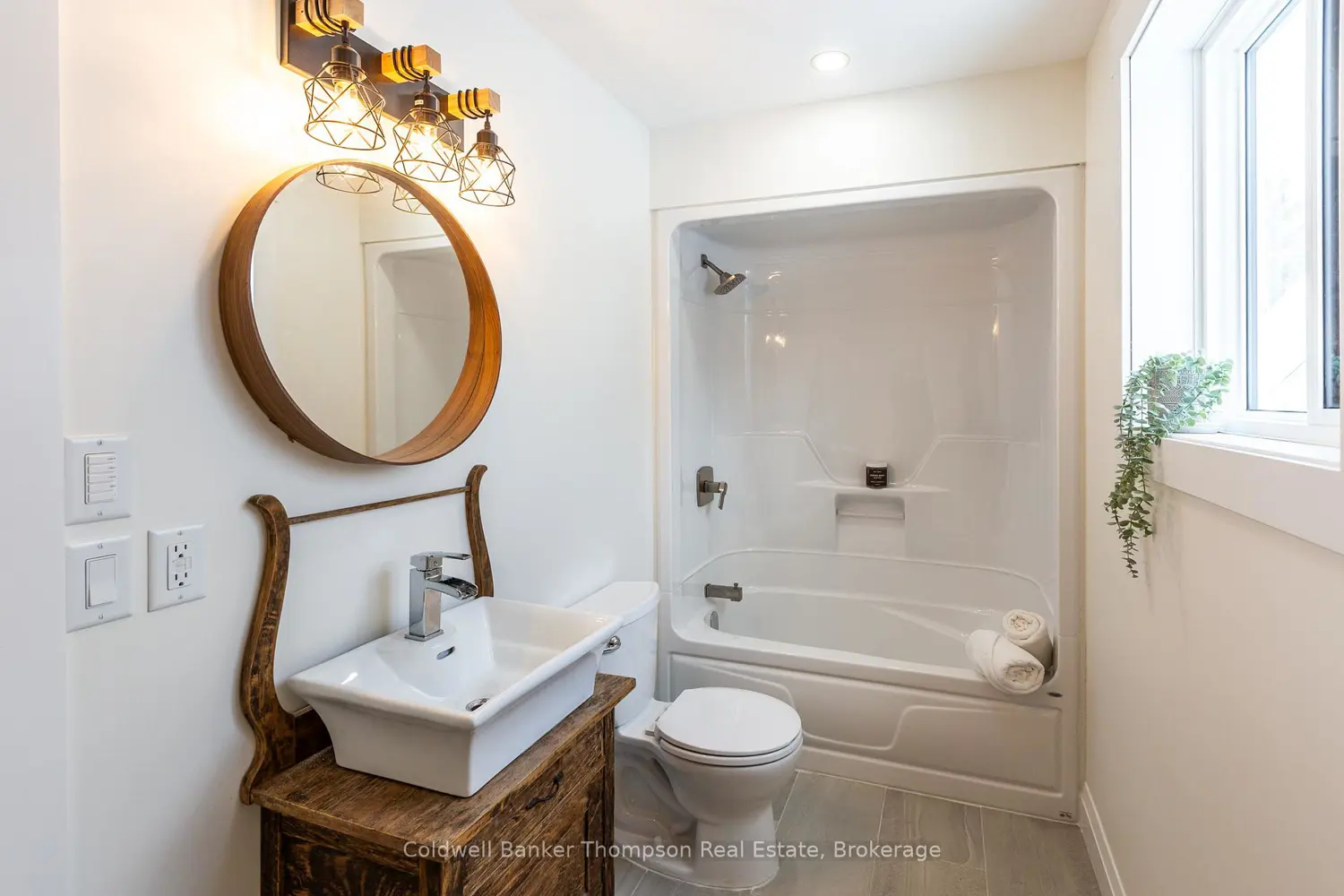 Additional image 11 of 255 Eighth Avenue