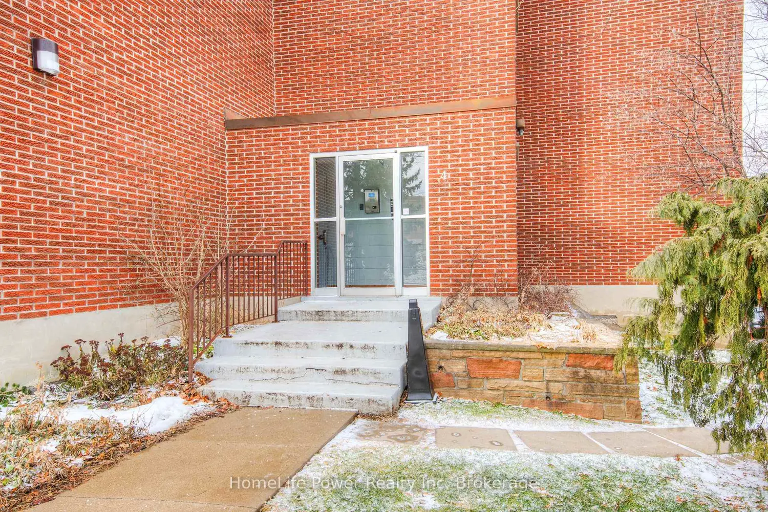 4 Avalon Place 303