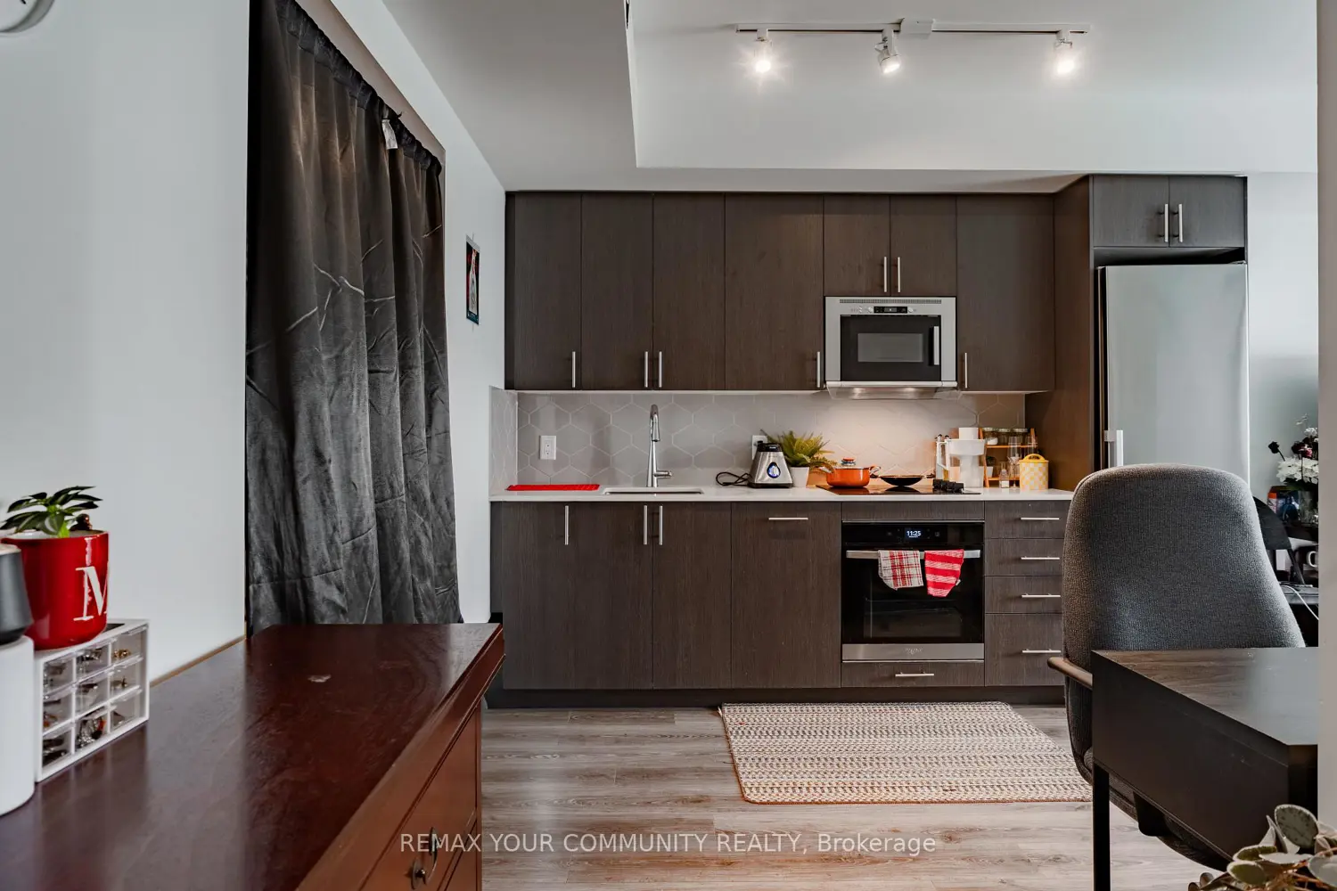 2545 Simcoe Street 2302 photo 2