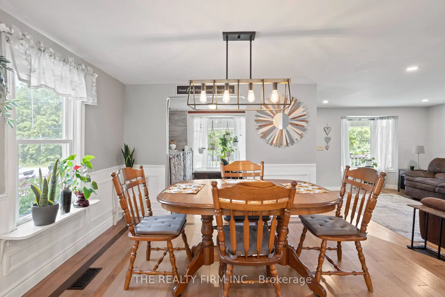 584610 Beachville Road photo 3