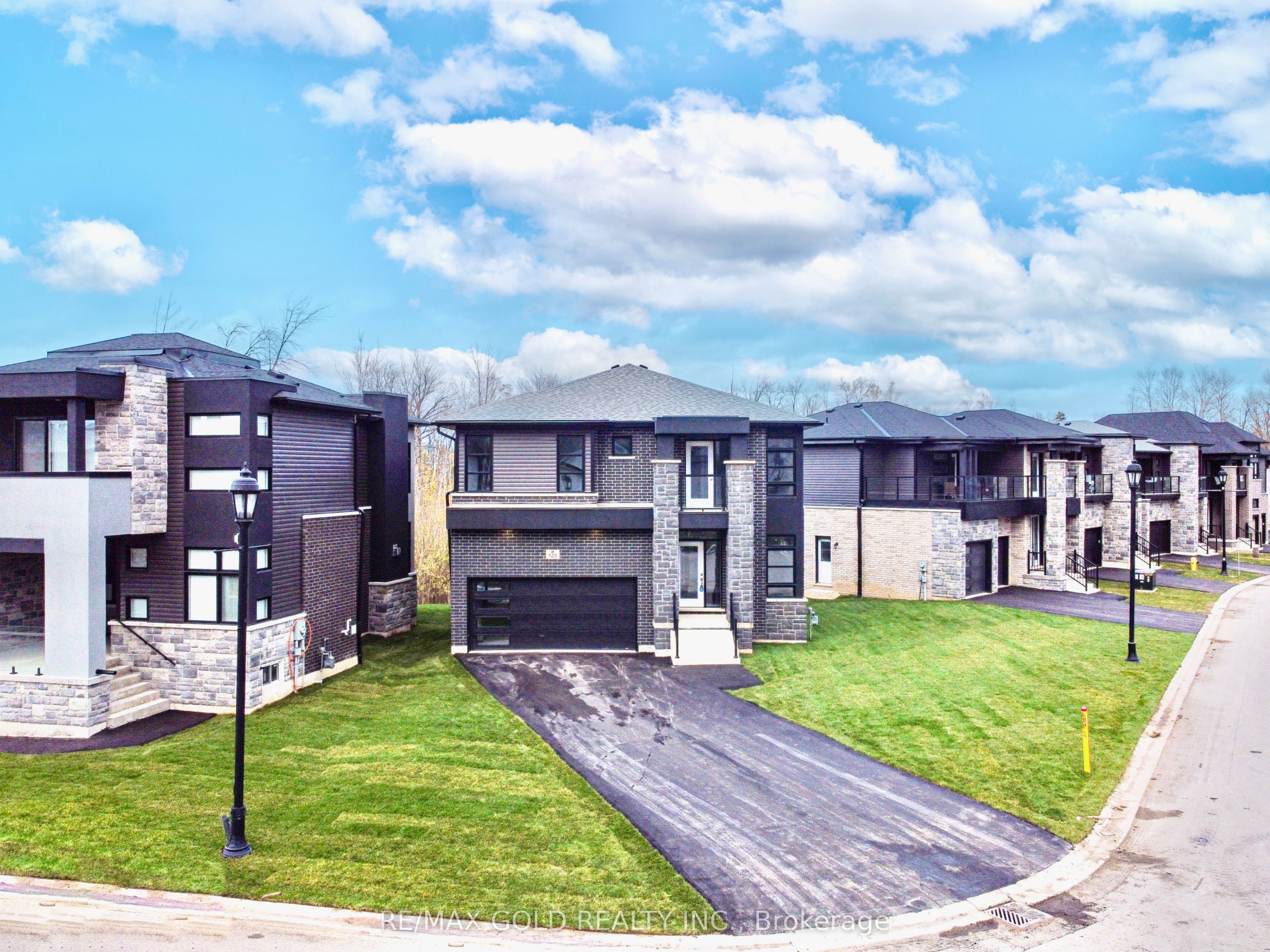 Additional image 4 of 123 Jewel Street, Blue Mountains, ON, N0H 1J0