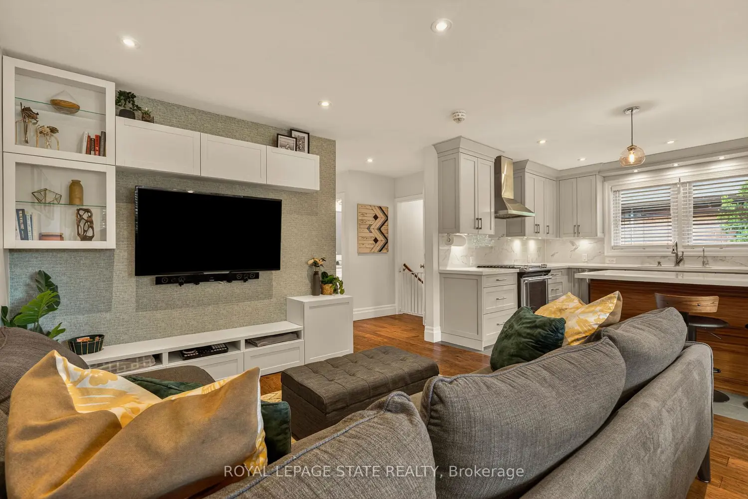Additional image 10 of 1396 Niels Avenue