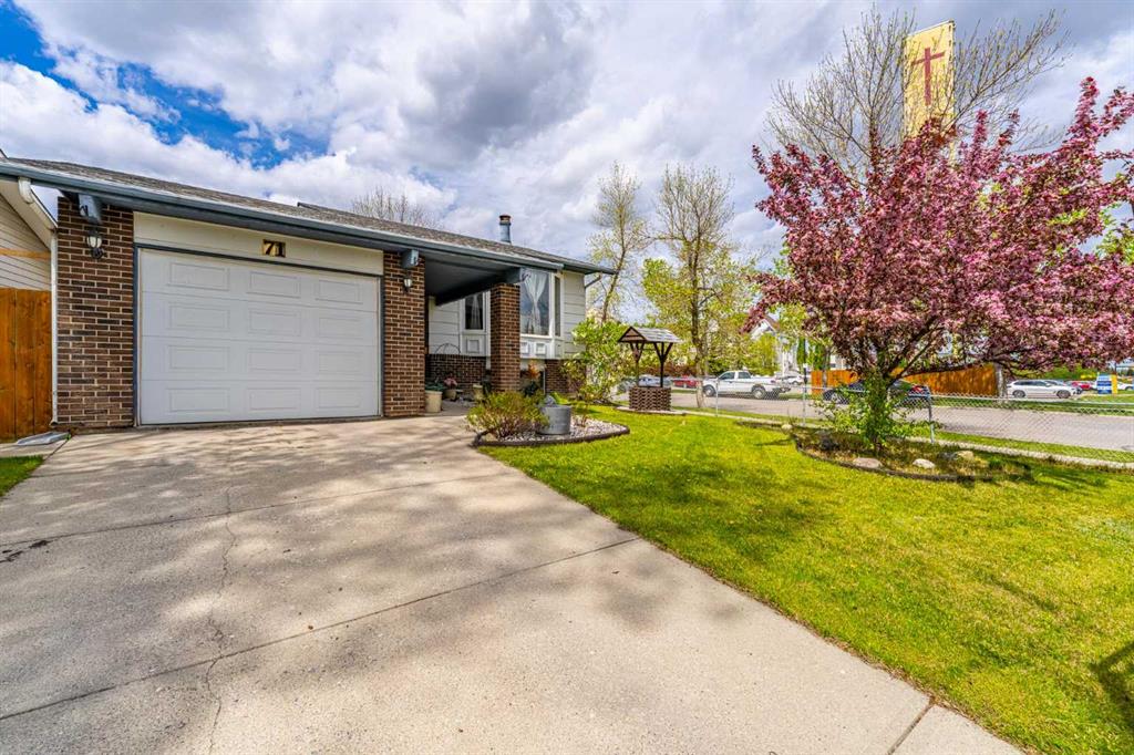 Additional image 3 of 71 Sunmills Drive SE, Calgary, AB, T2X 2R4