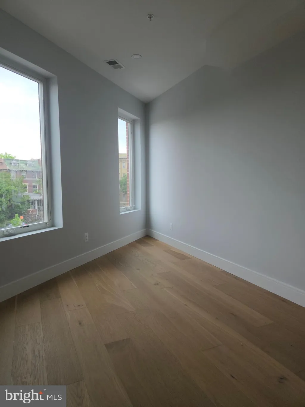 Additional image 3 of 3215 Mount Pleasant Street NW Unit 302, Washington, DC 20010