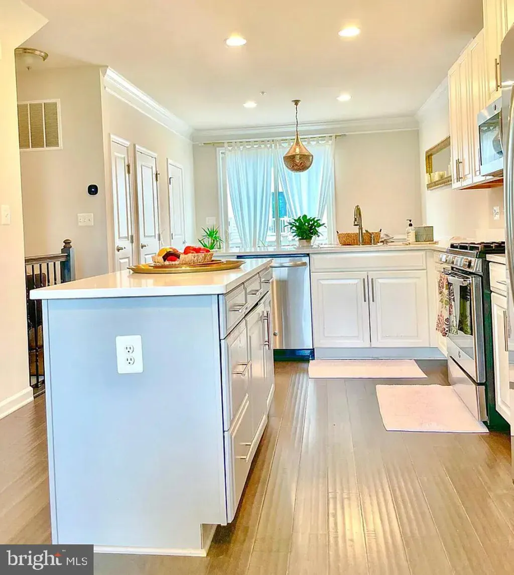 Additional image 6 of 3634 Commodore Joshua Barney Drive NE, Washington, DC 20018