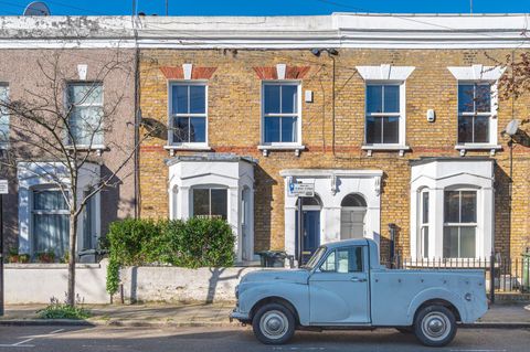 Burgoyne Road, Brixton, London SW9
