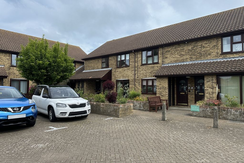 2 bed flat for saleBridgeside, Deal CT14