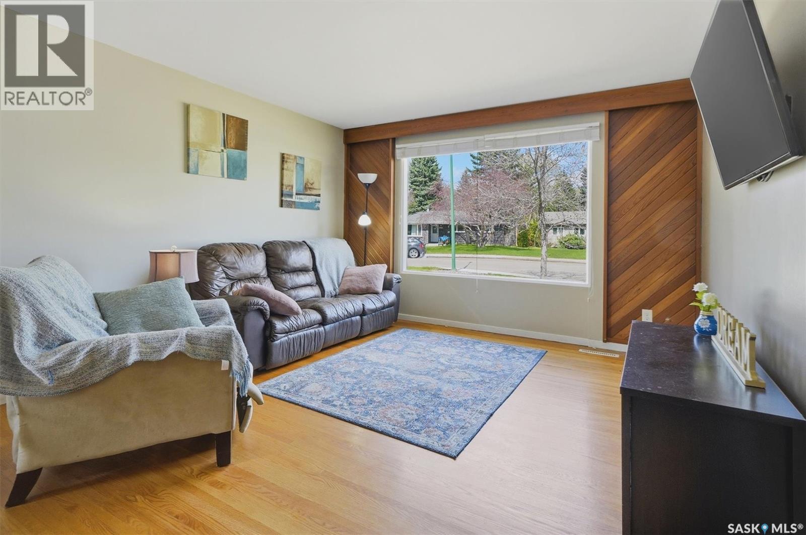 Additional image 3 of 12 Murphy Crescent, Saskatoon, SK, S7J2T4