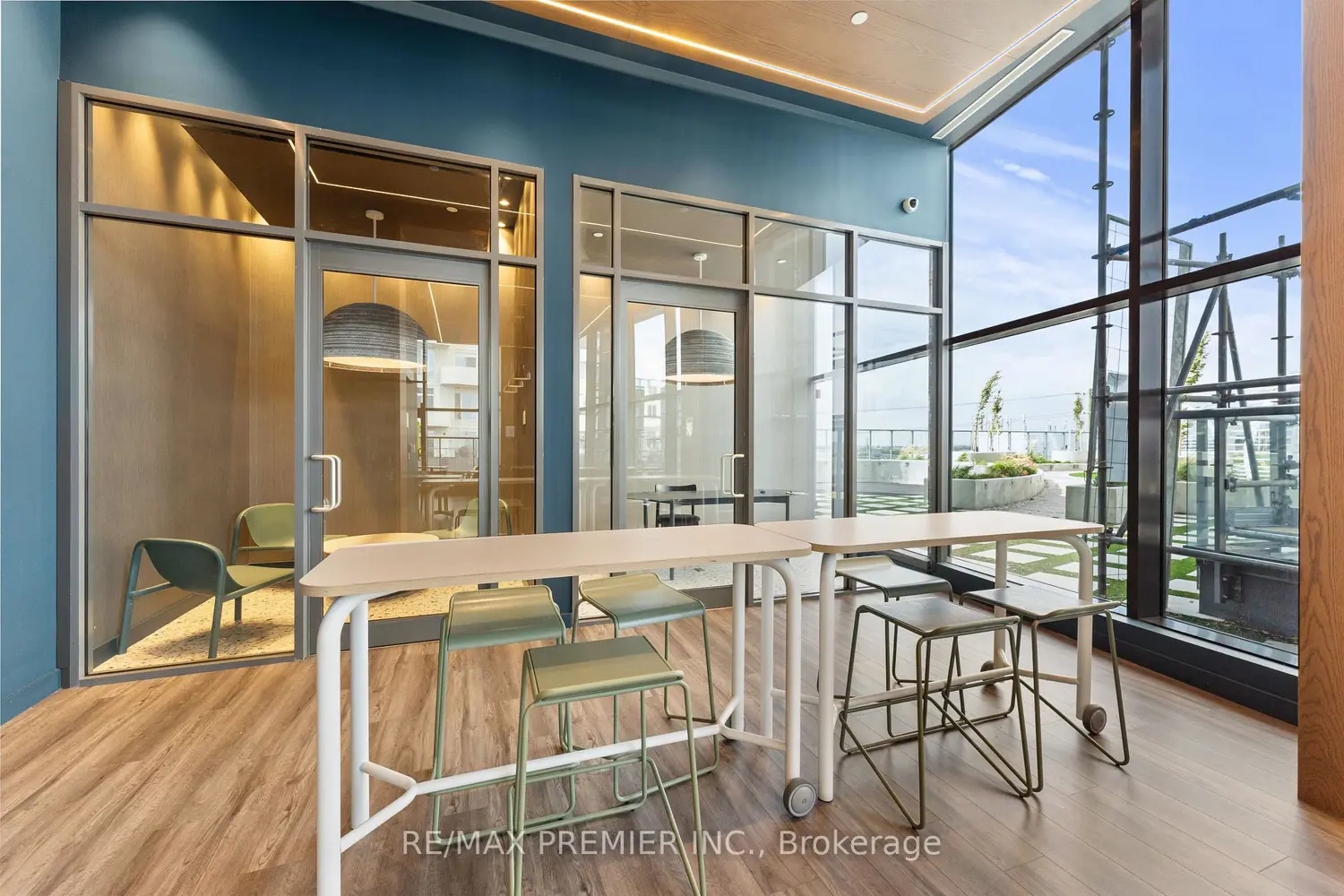 Additional image 15 of 10 Abeja Street 1512