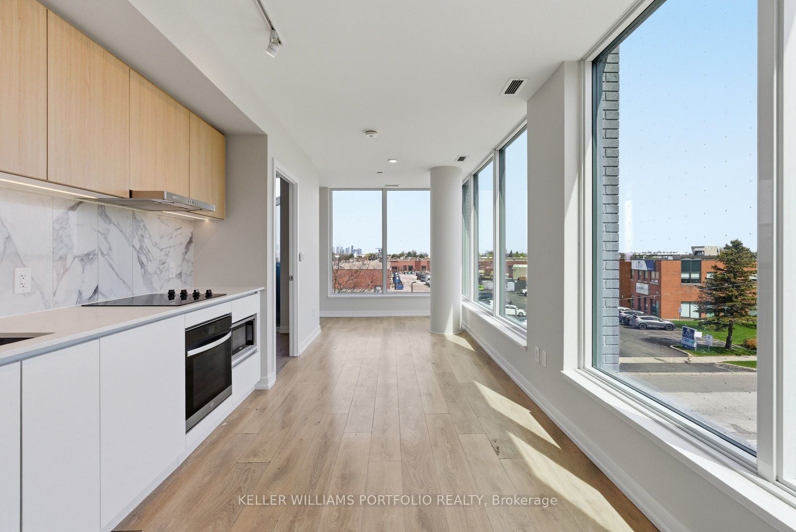 Additional image 4 of 332-1100 Sheppard Avenue W, Toronto, ON, M3K 0E4