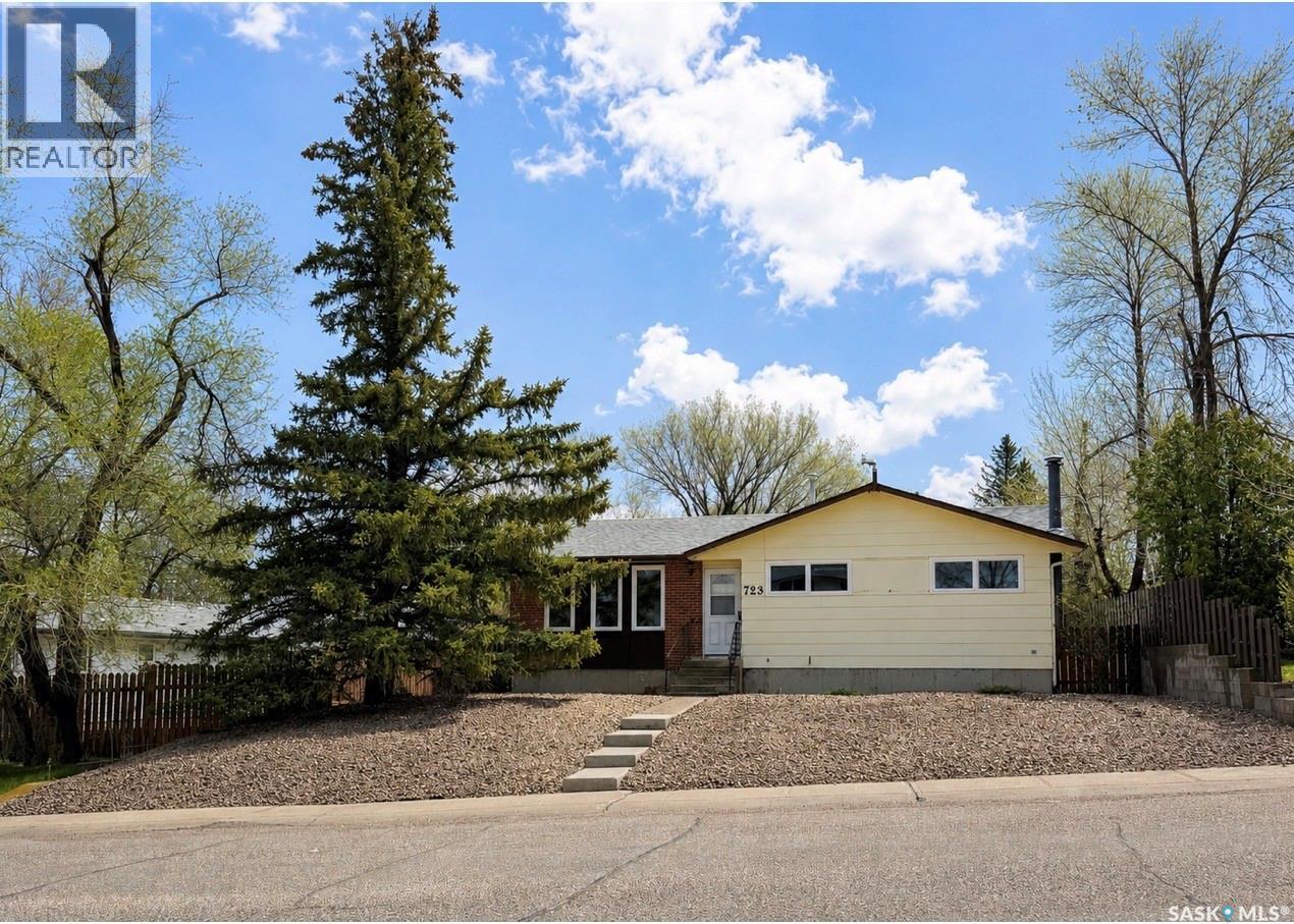 723 Field DRIVE