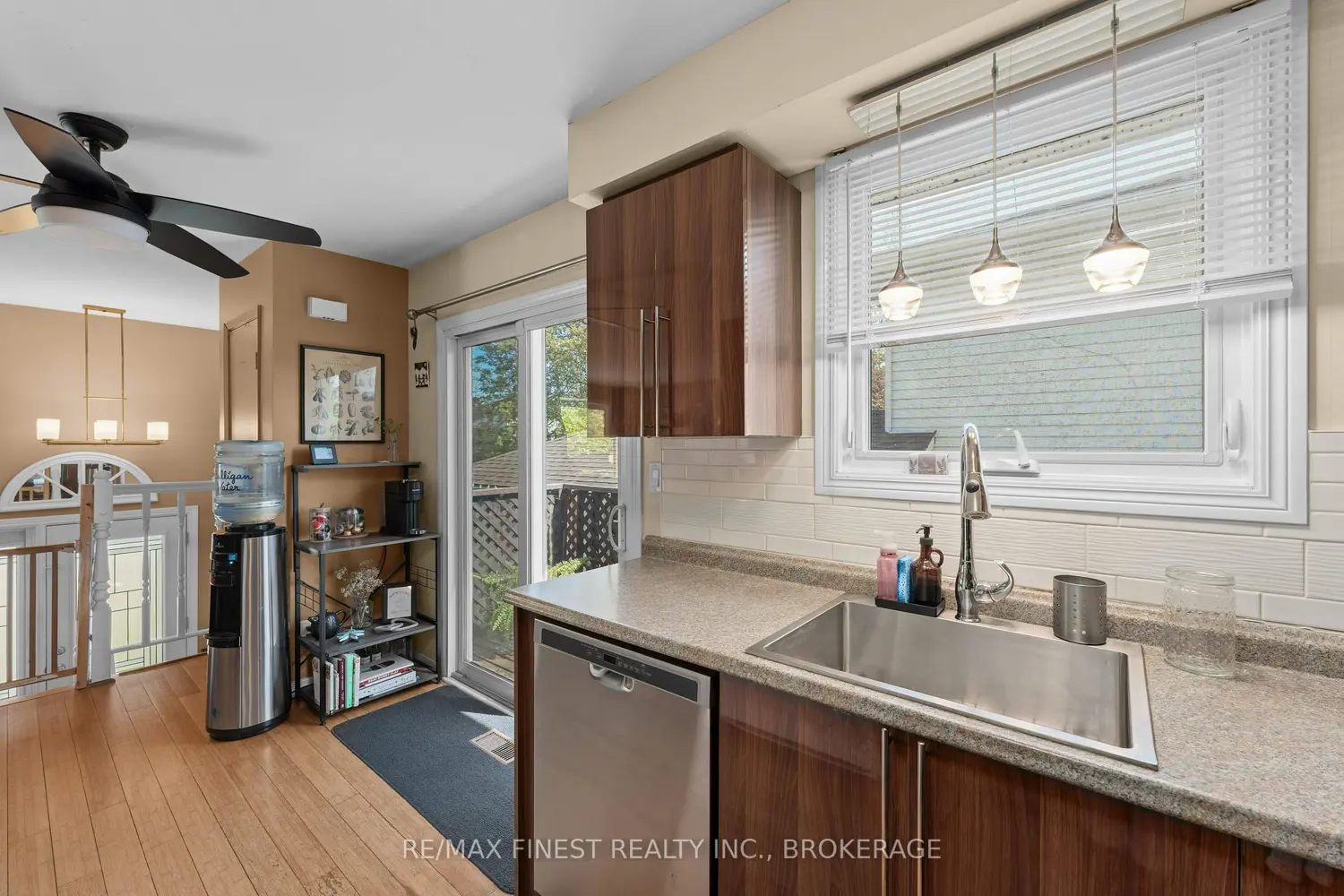 Additional image 10 of 102 Grenadier Drive