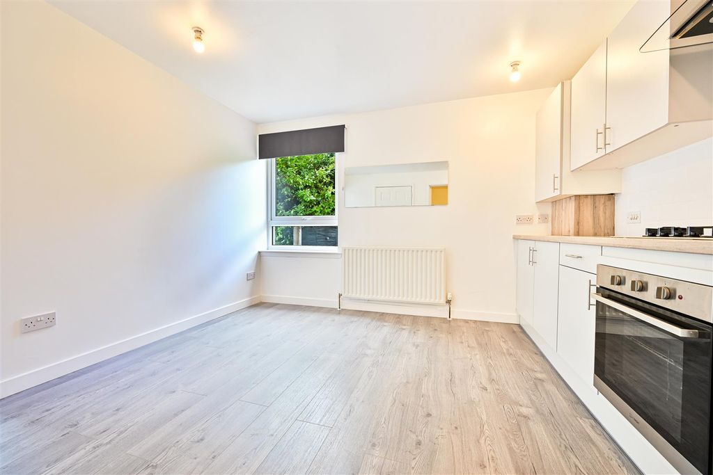Additional image 8 of 3 bed flat for saleClydesdale Court, Motherwell ML1