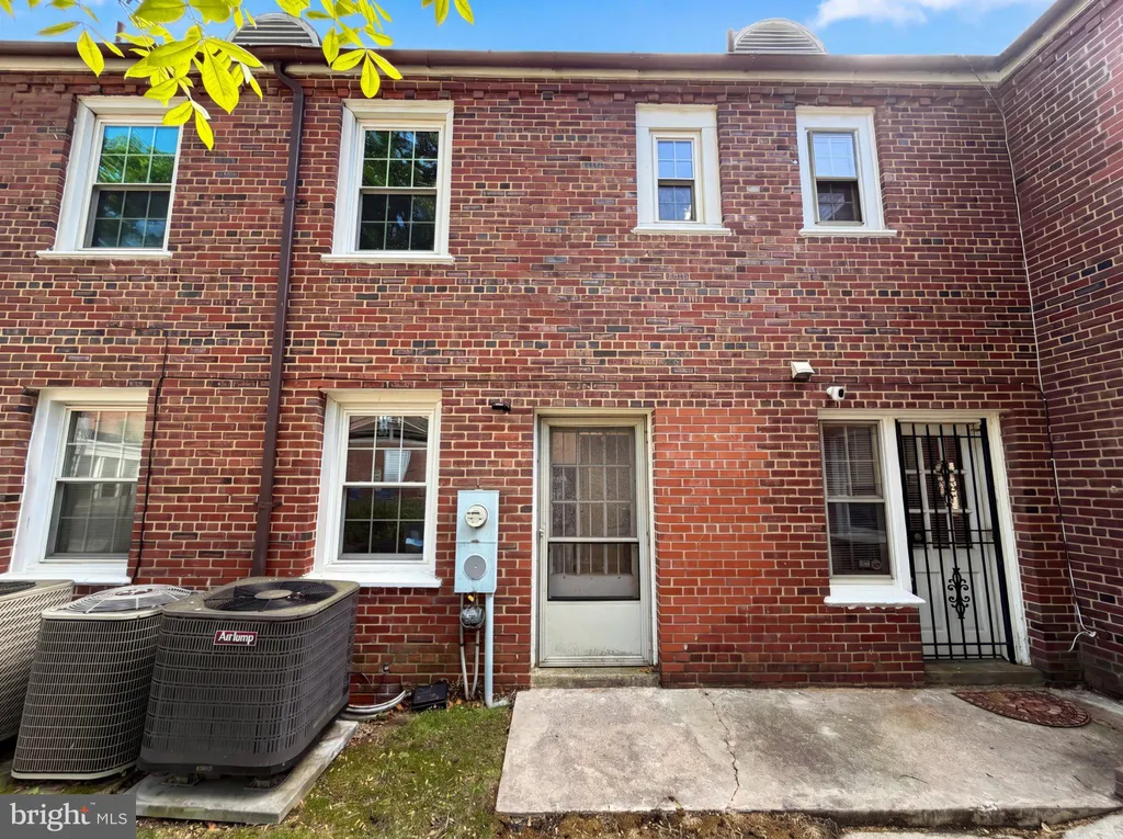 Additional image 5 of 3820 V Street SE, Washington, DC 20020
