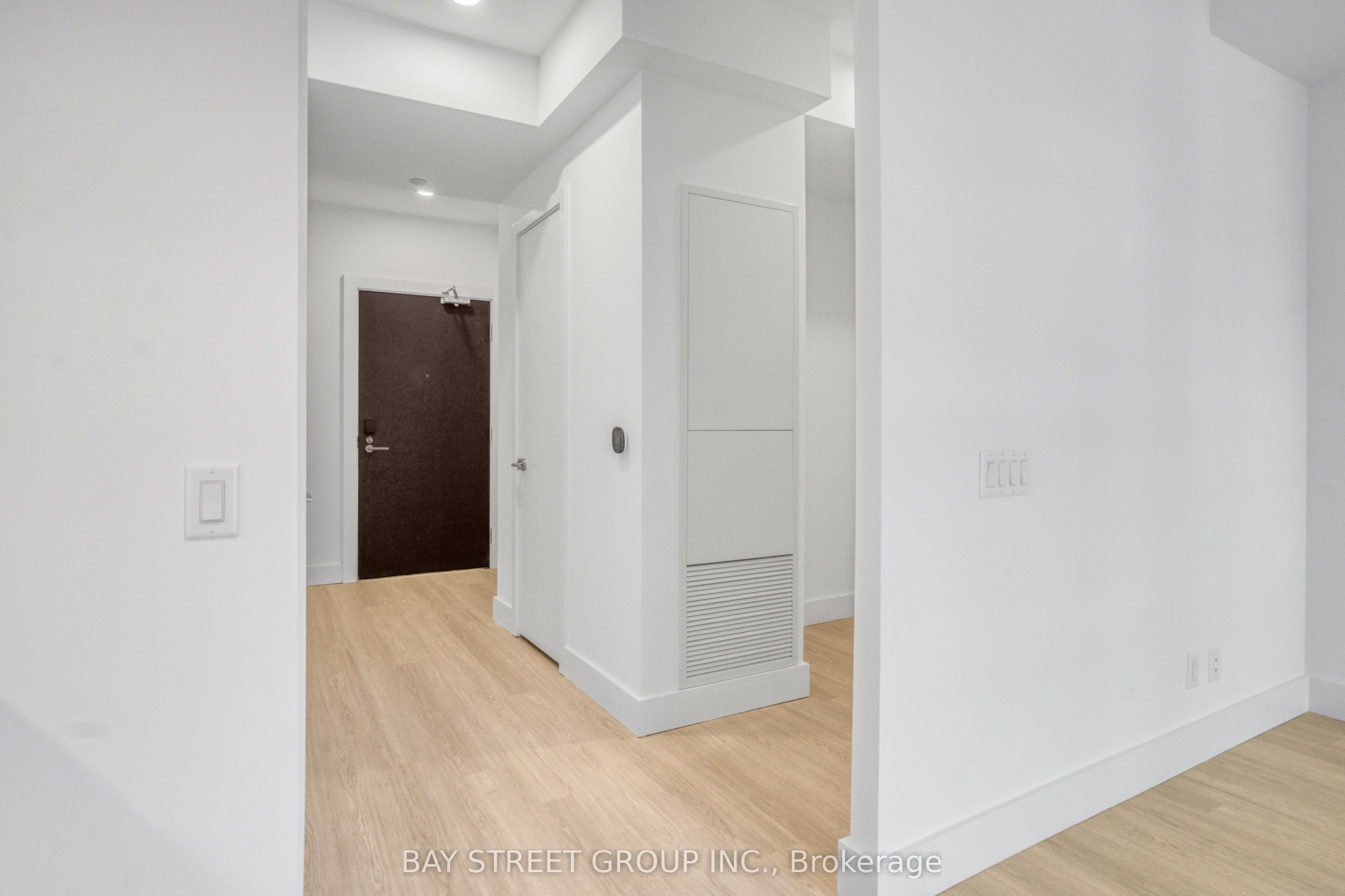 Additional image 2 of 501-6 Greenbriar Road, Toronto, ON, M2K 0H6