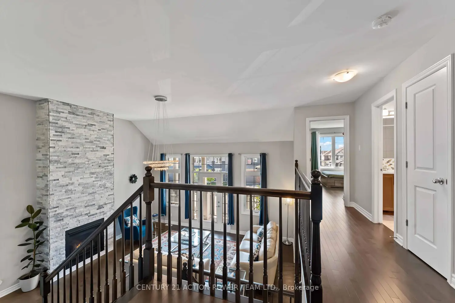 54 Malachigan Crescent photo 2