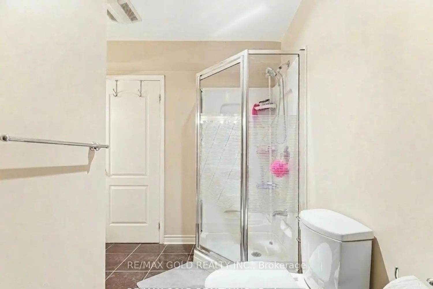 Additional image 18 of 2441 Capilano Crescent