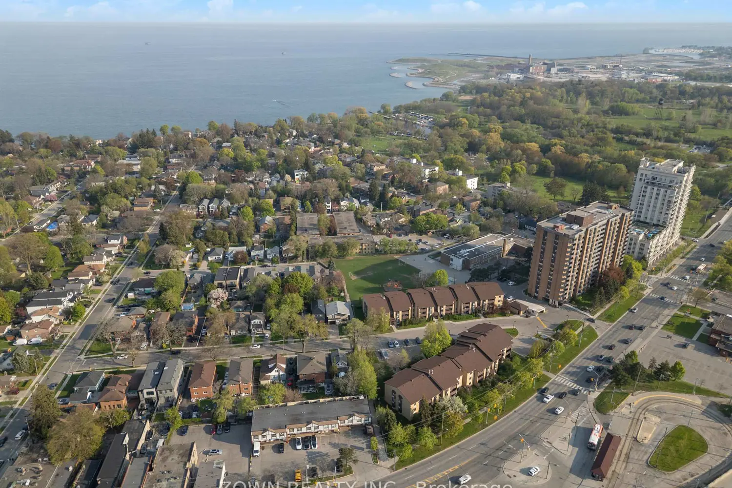 3835 Lakeshore Boulevard 210 photo 2