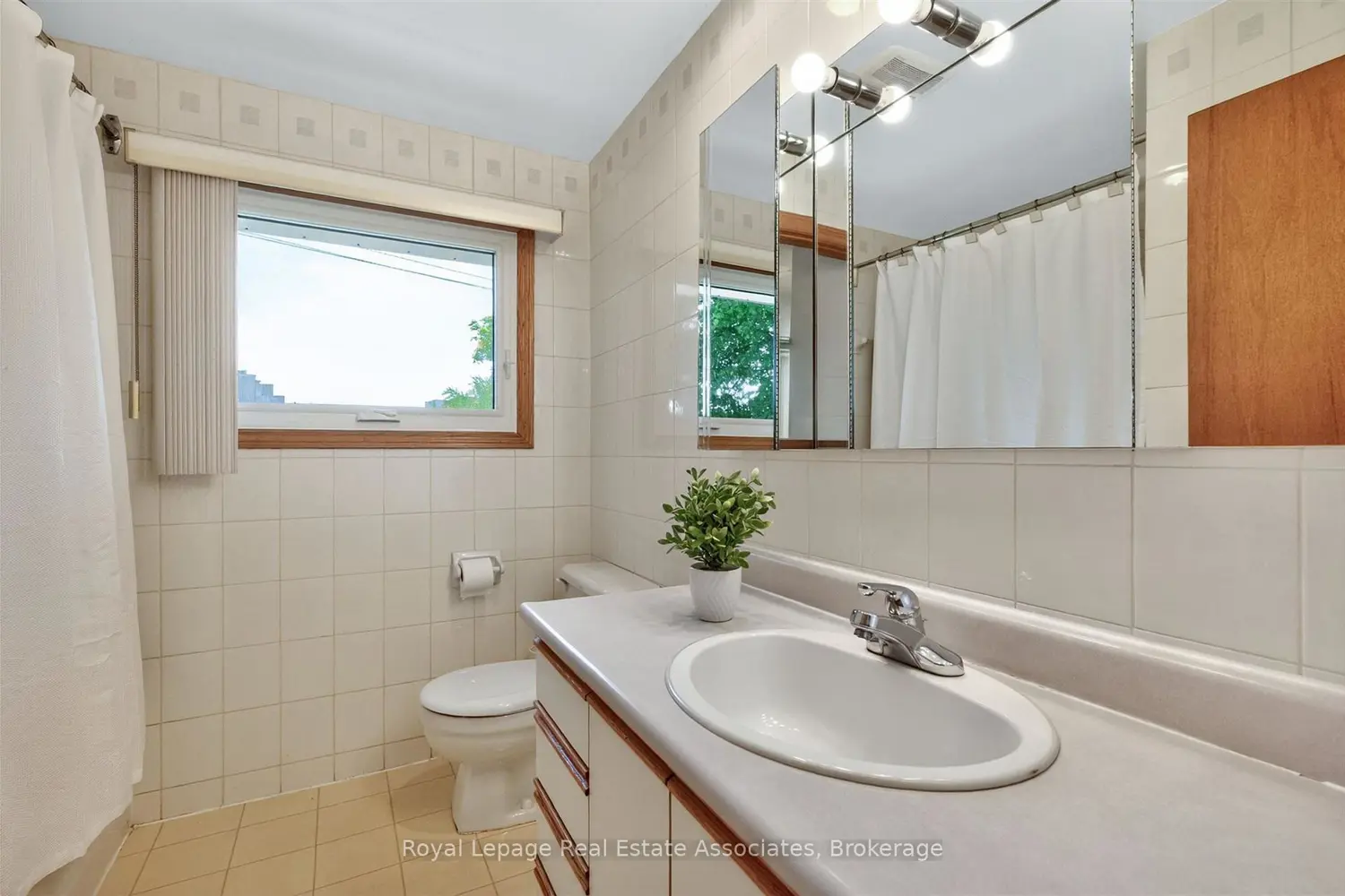 Additional image 13 of 2072 Sava Crescent
