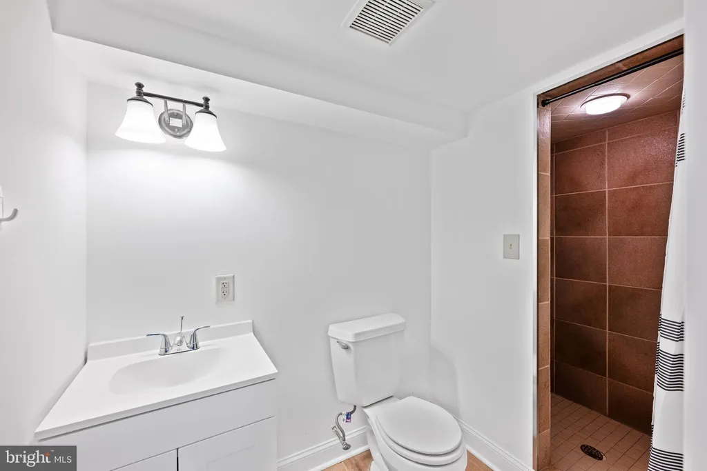 Additional image 38 of 1702 Kalmia Road NW, Washington, DC 20012