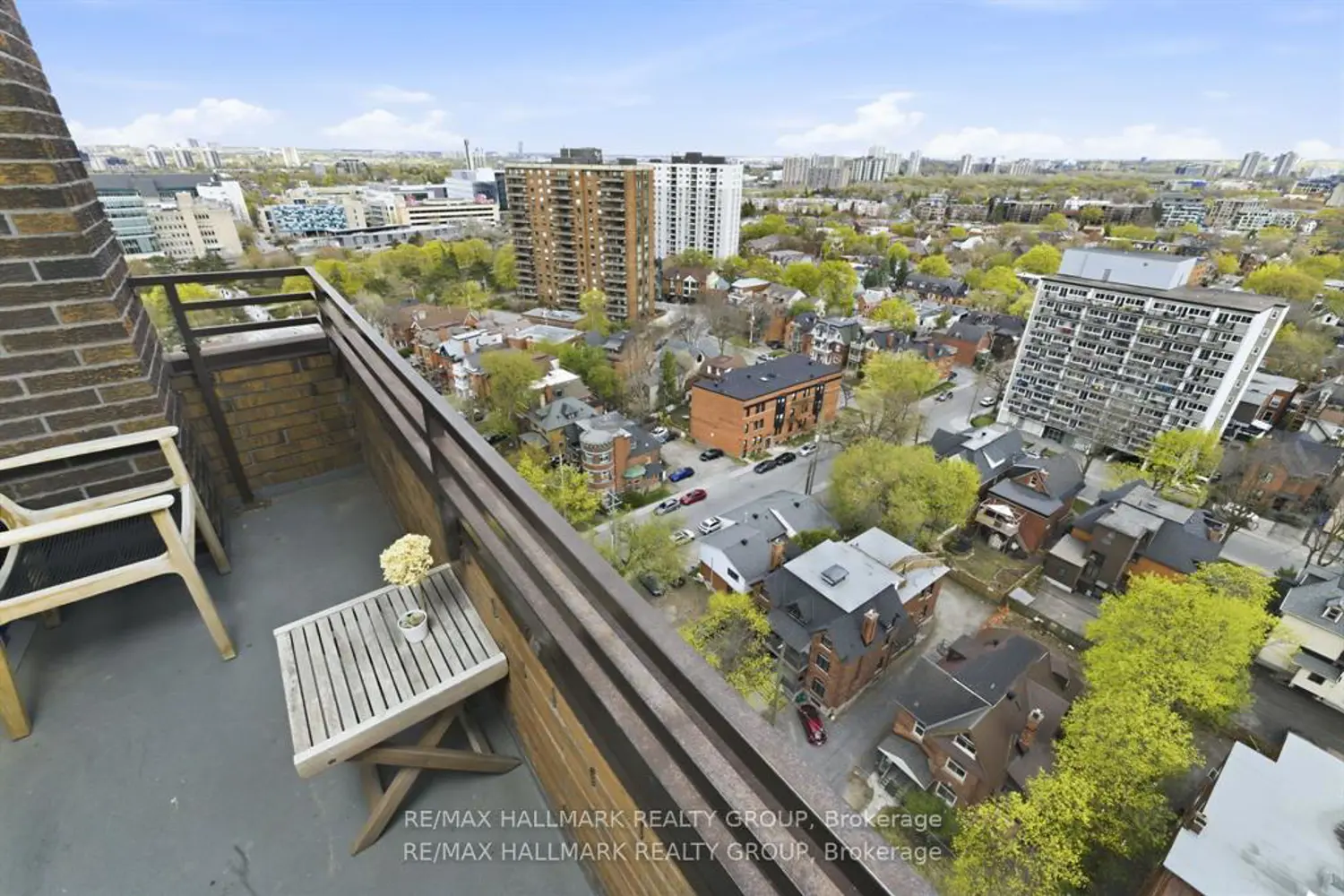 Additional image 19 of 71 Somerset Street 2003