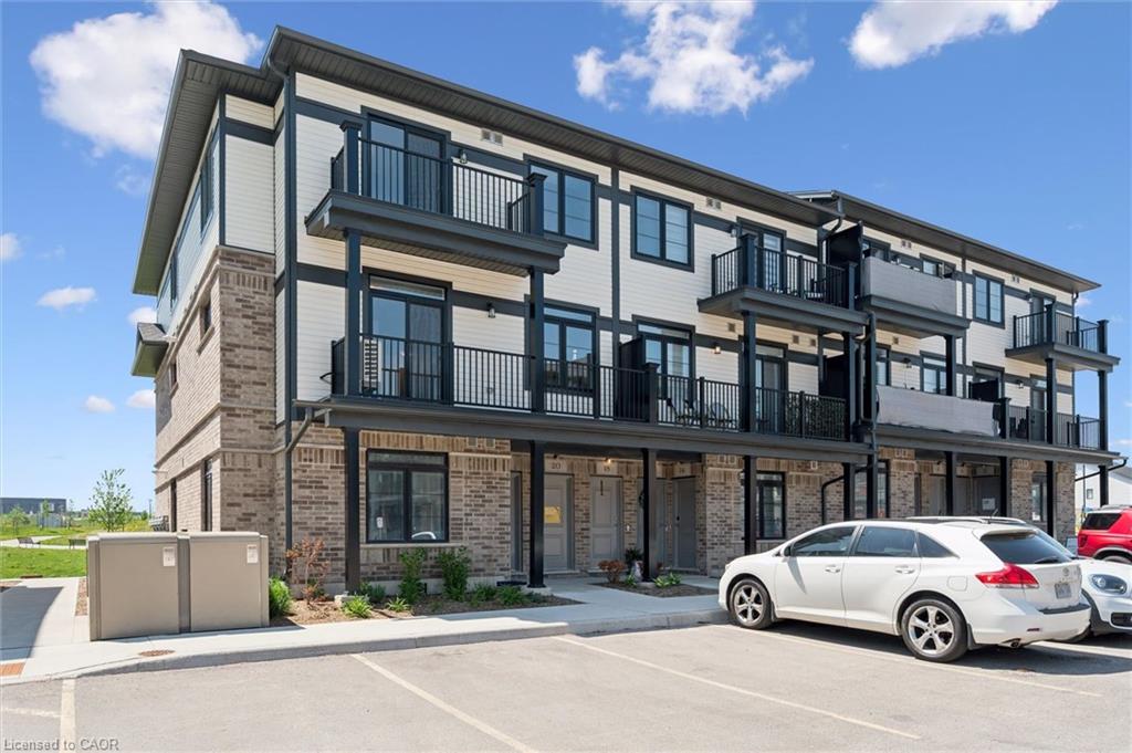 20 Lomond Lane, Kitchener, ON, N2R 0R4