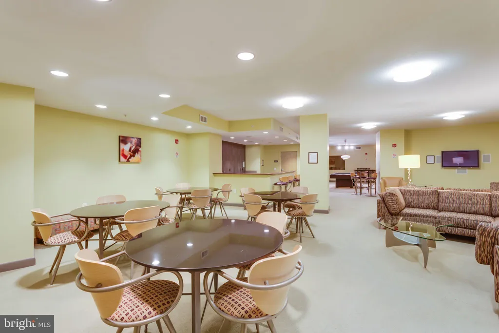 400 Massachusetts Avenue NW Unit 803, Washington, DC 20001