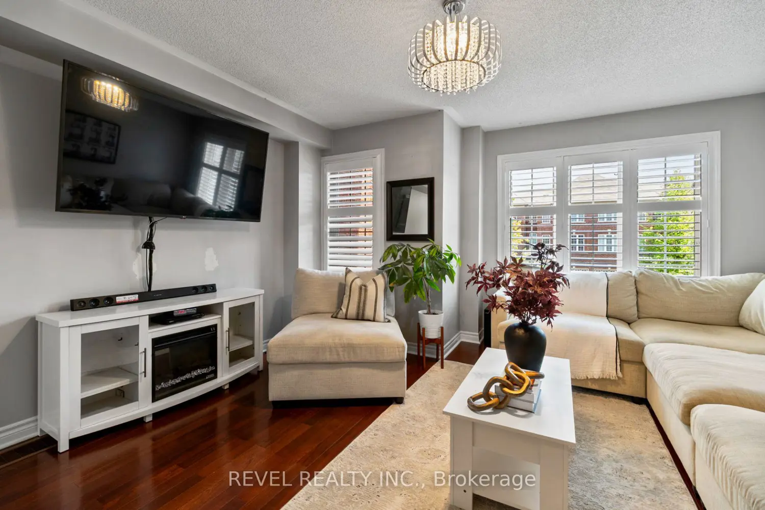 Additional image 9 of 44 Denison Avenue
