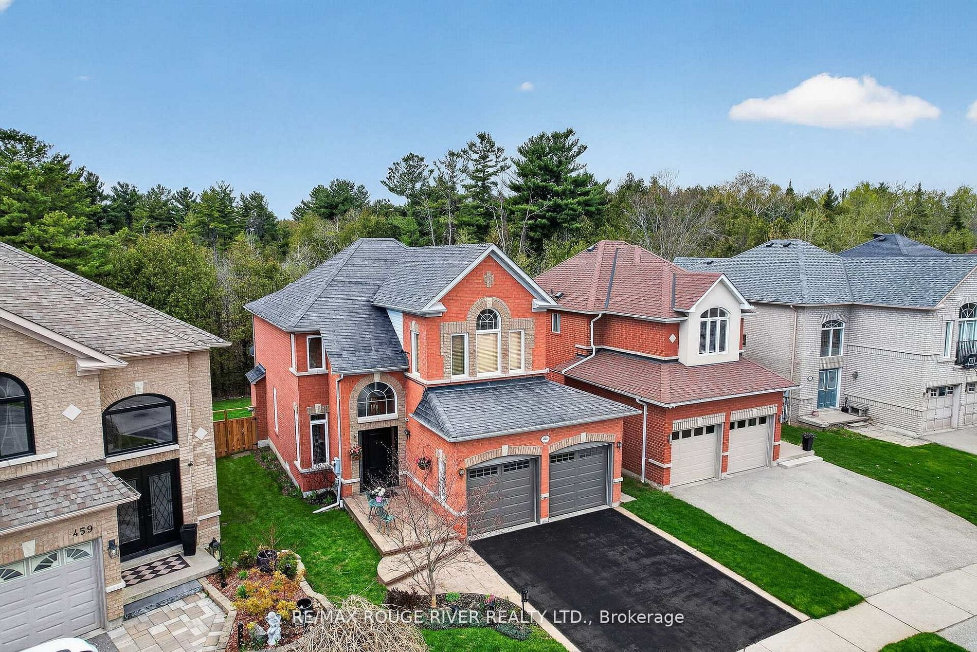 Additional image 2 of 461 Summerpark Crescent, Pickering, ON, L1V 7A9