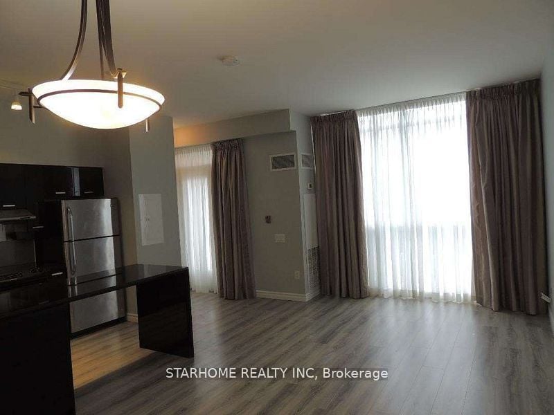 Additional image 4 of Th02-29 Singer Court, Toronto, ON, M2K 0B3