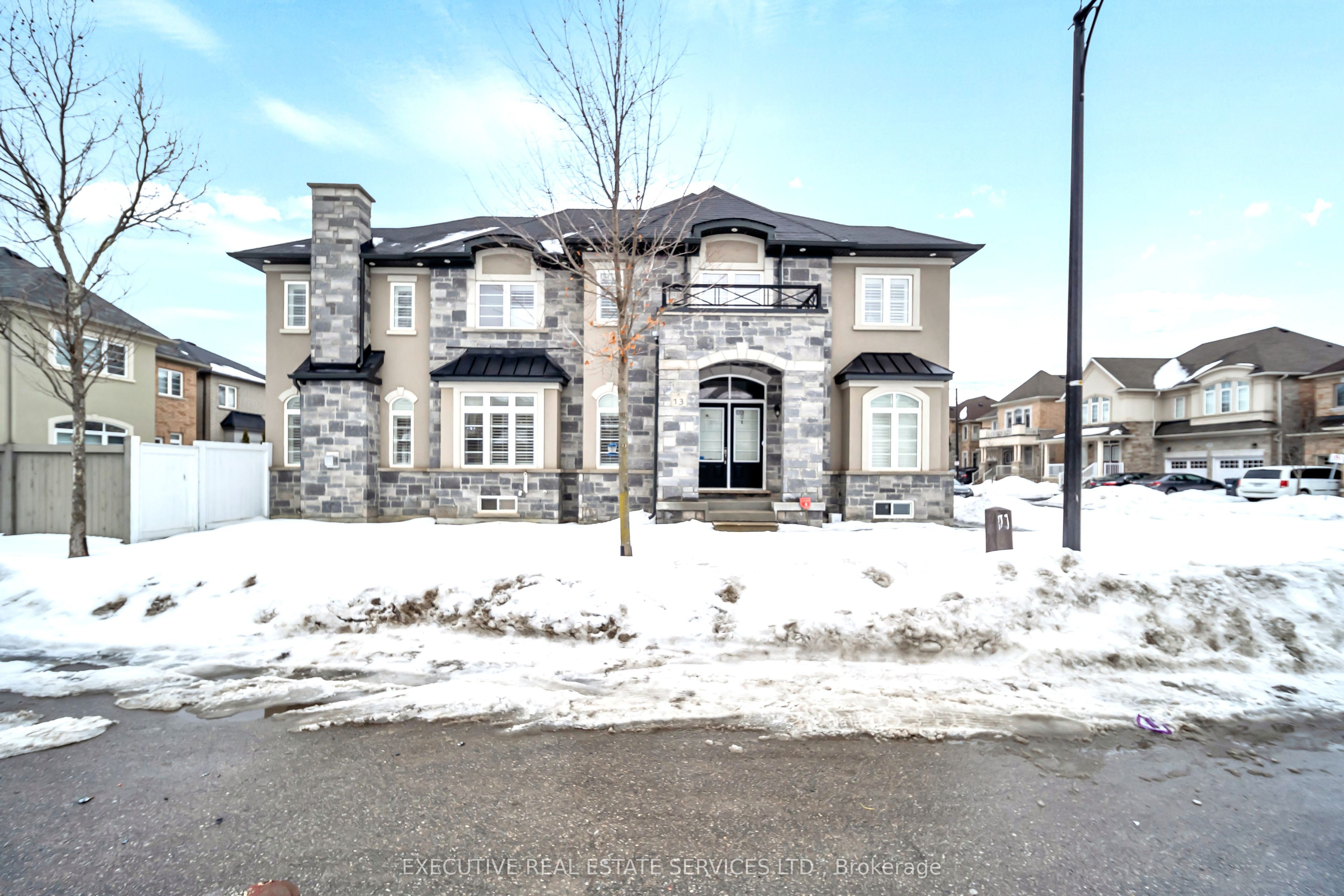 13 Masken Circle, Brampton, ON, L7A 4J2