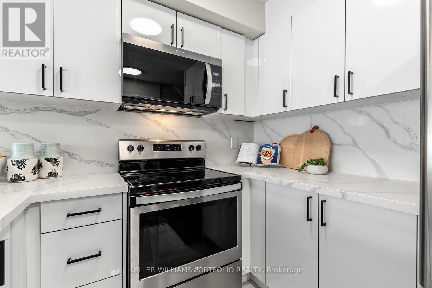 Additional image 4 of 180 Whiltshire Avenue, Toronto, ON, M6N 5G2